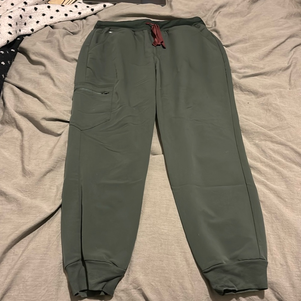 Figs scrub pants